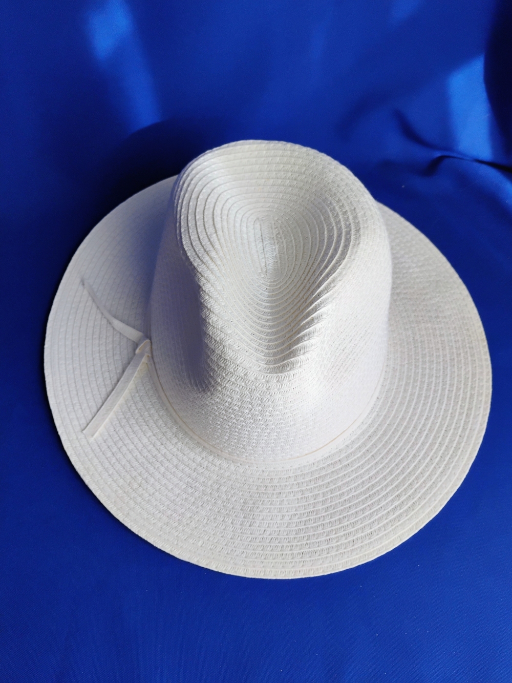 White Wide-Brim Sun Hat - Classic Women’s Beach Hat